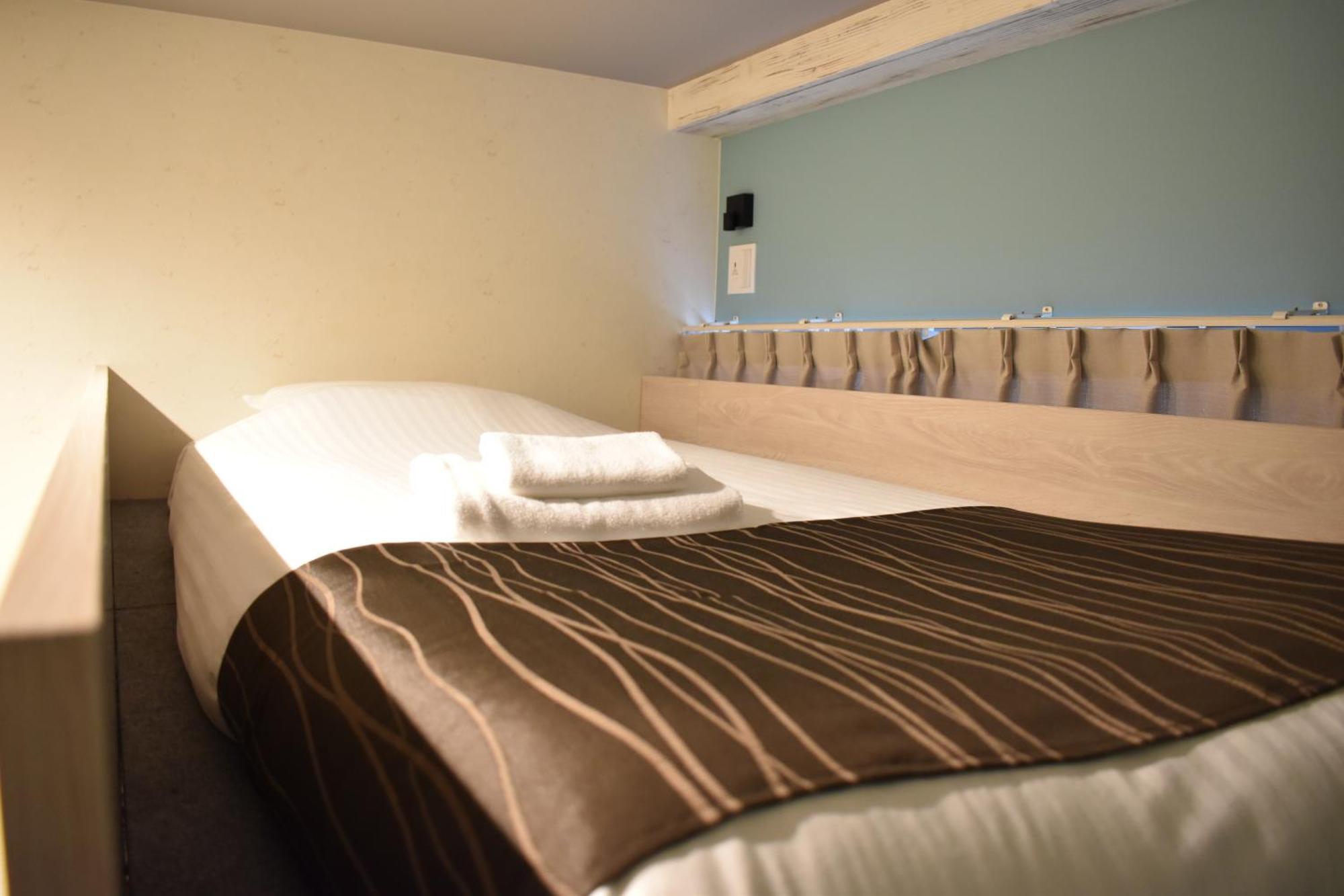 Shinsaibashi House Hotel Osaka Room photo
