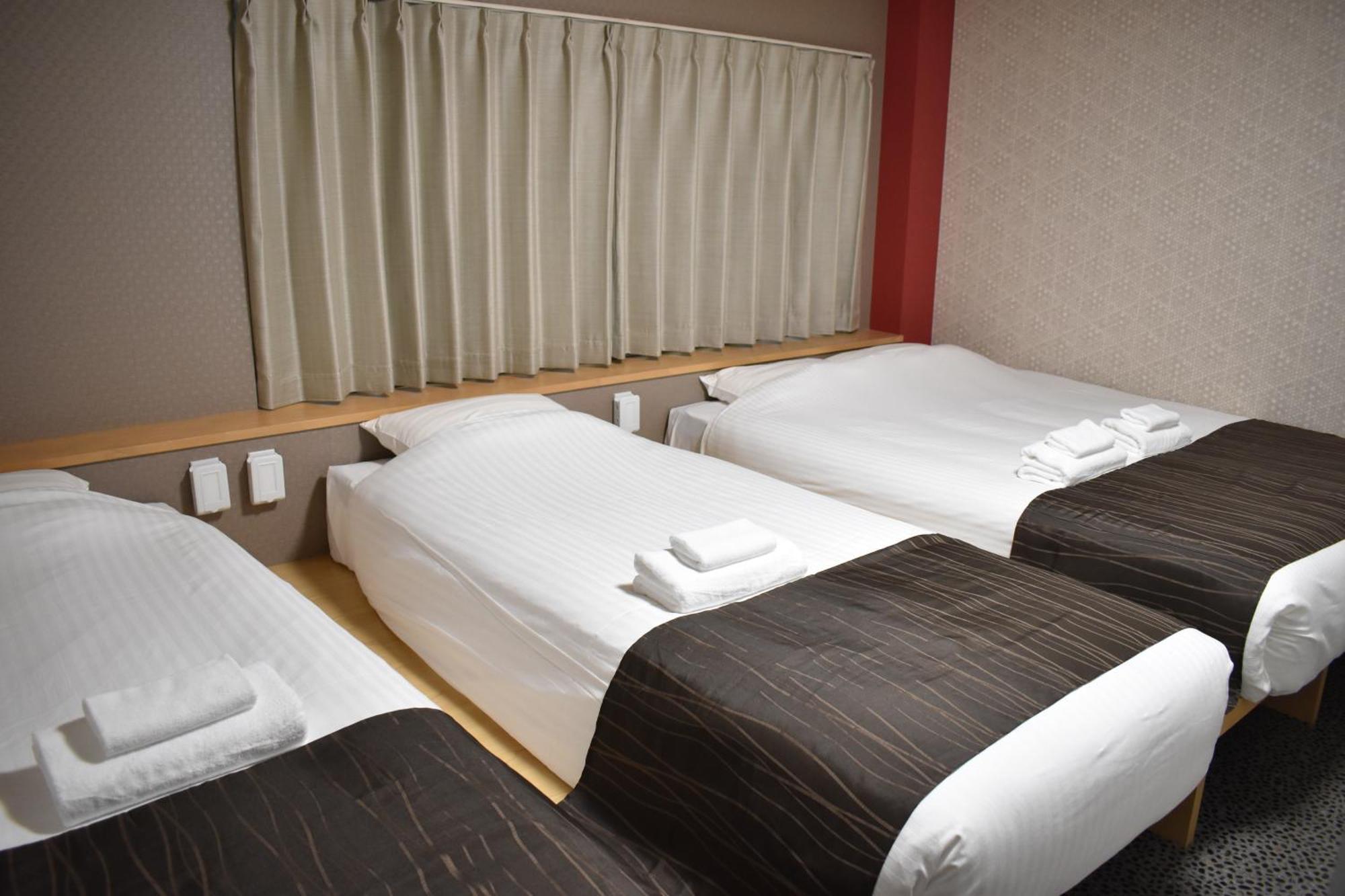 Shinsaibashi House Hotel Osaka Exterior photo